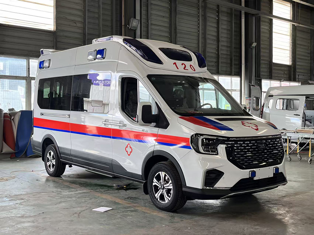 福特T8救护车
