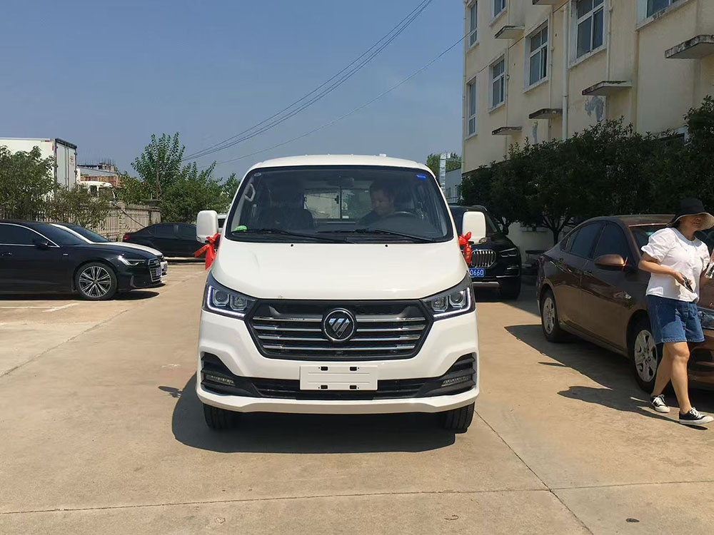 福田G5殡仪车