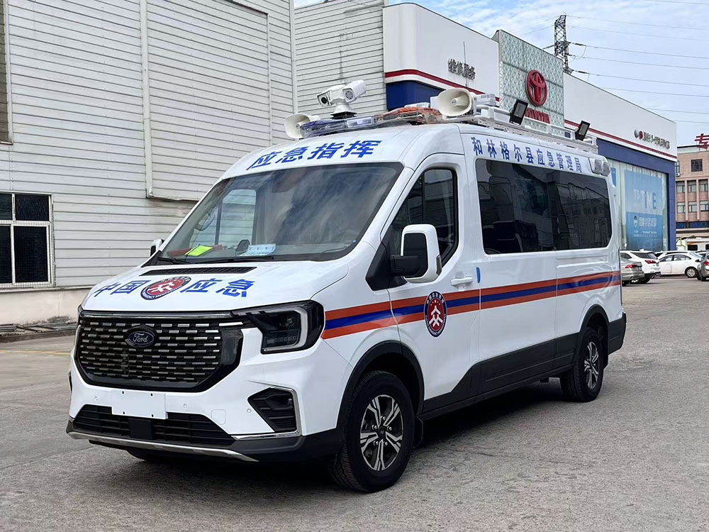 现场应急指挥车