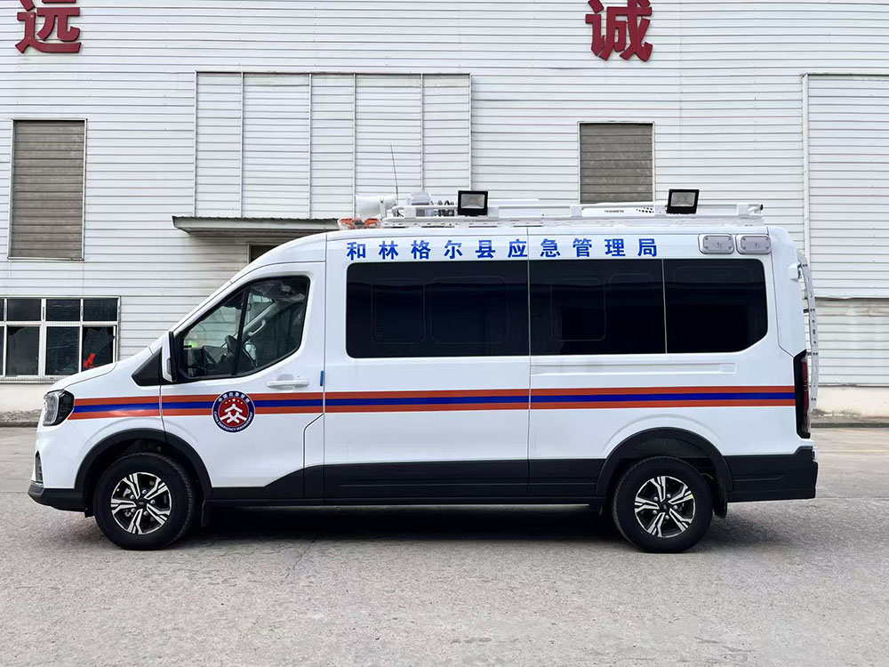 现场应急指挥车