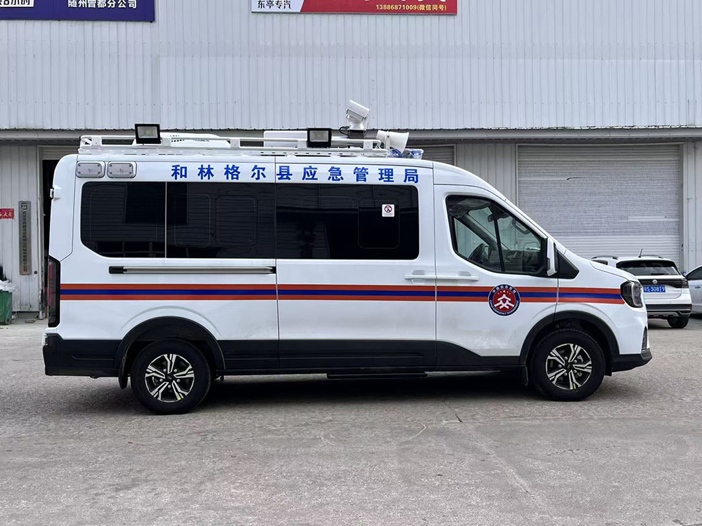现场应急指挥车
